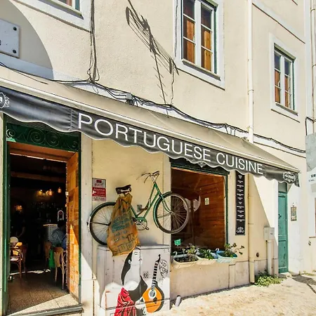 Alfama @ Lisbon's Historical Heart * Lissabon