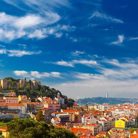 Alfama @ Lisbon's Historical Heart